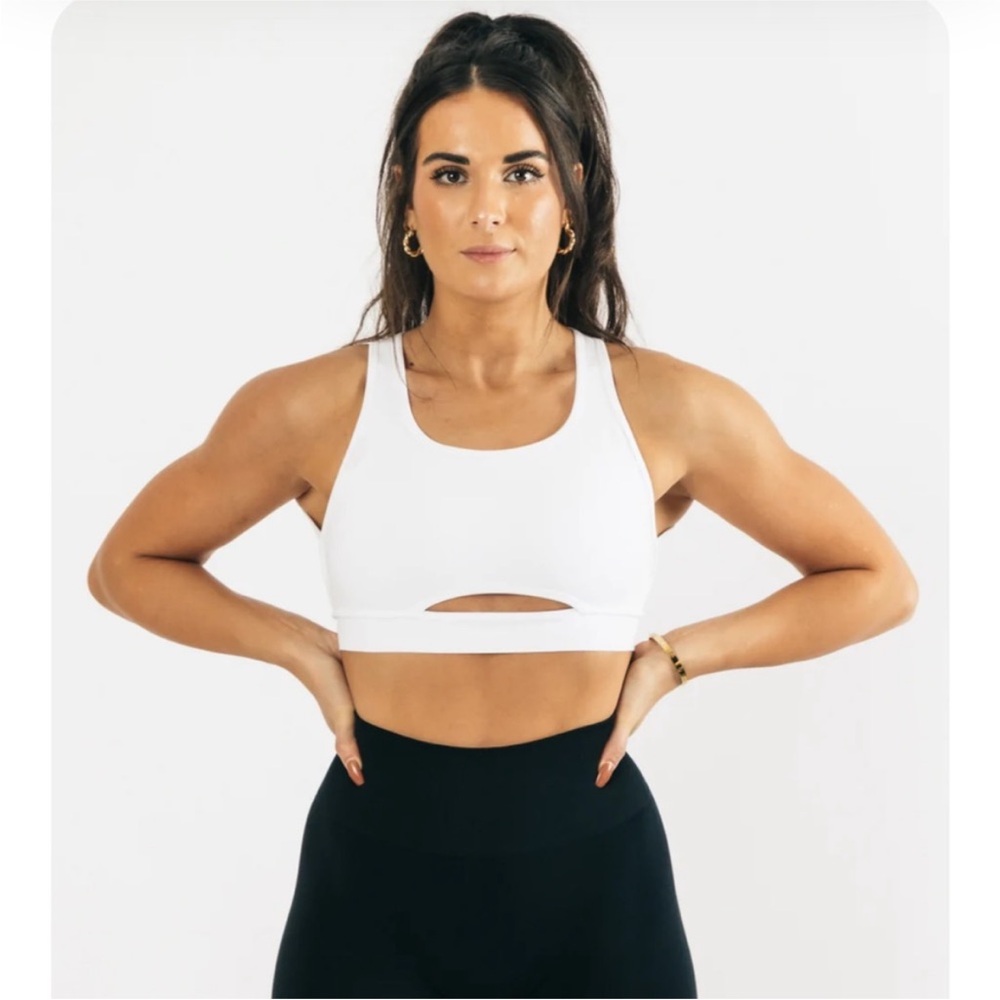 Alphalete Trinity Sports Bra in White - Small